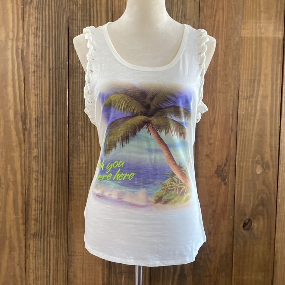 Womens Graphic Tee, Size M, L